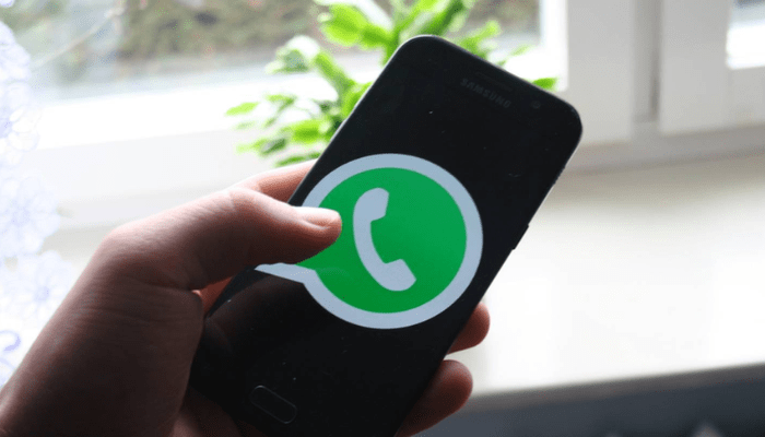 Descubra los riesgos de usar las aplicaciones de seguimiento de WhatsApp
